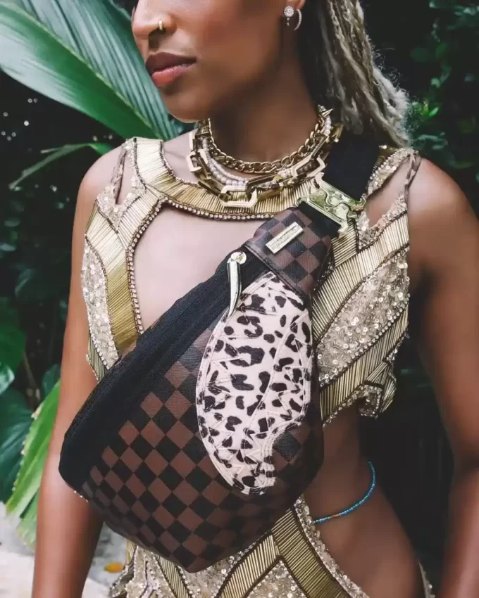 A.i.3 EL BOLSO CRUZADO LEGACY SAVVY