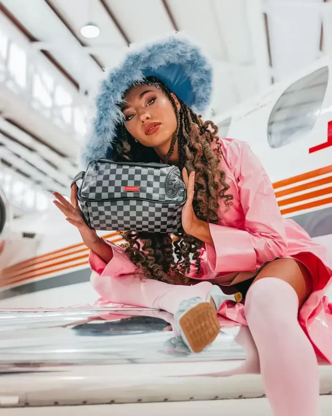 BOLSA DE ASEO NEGRA HENNY BOLSA DE ASEO NEGRA HENNY