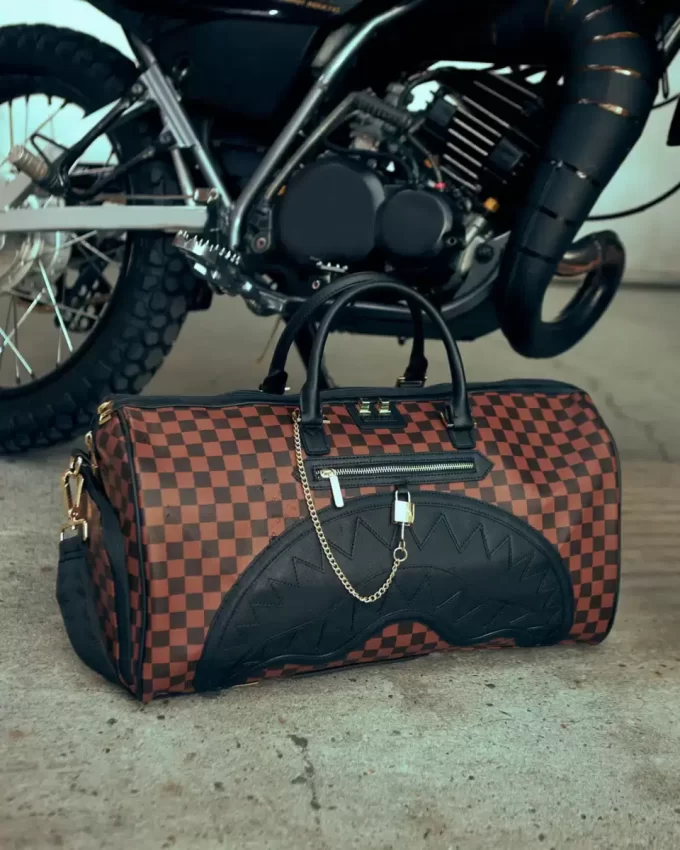 BOLSA DE MANO HENNY LOCK SHARKS IN PARIS BOLSA DE MANO HENNY LOCK SHARKS IN PARIS