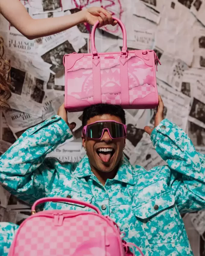 BOLSA DE MANO MINI PIRÁMIDE TURNT DE LAS 3 AM BOLSA DE MANO MINI PIRÁMIDE TURNT DE LAS 3 AM