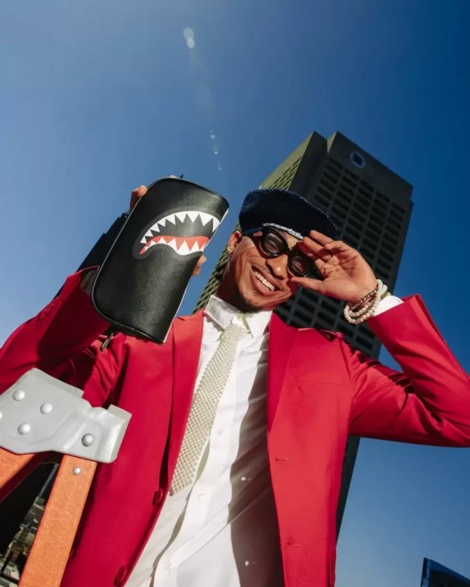 BOLSA DE SHARK CENTRAL SATURDAYS