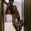 BOLSA DE VIAJE CON PULSO MAGNÉTICO