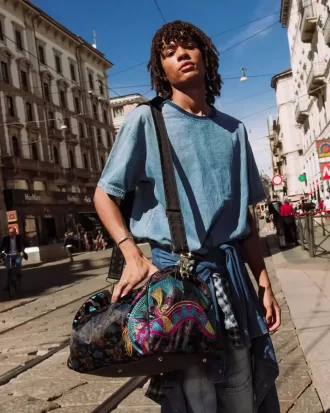 BOLSO DE VIAJE CON DRAGONES BORDADOS