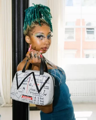 BOLSO OFICIAL DE BASQUIAT SIN TÍTULO (PALOMITAS DE QUESO) 1983