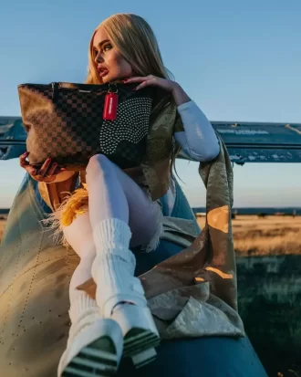 Bolso Polaris con estampado de tiburones en París