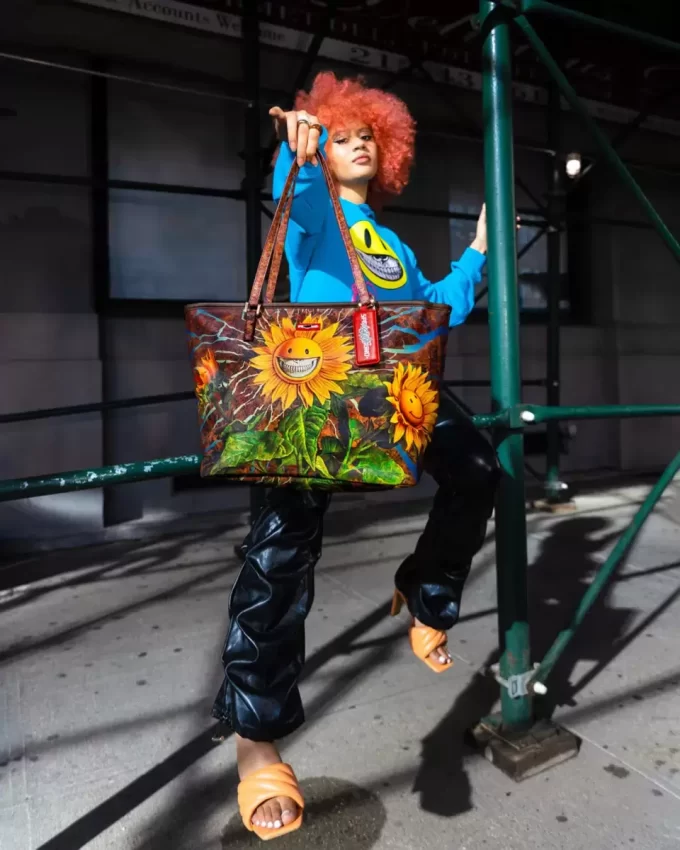 Bolso tote de colaboración SUNFLOWER GRIN RON ENGLISH Bolso tote de colaboración SUNFLOWER GRIN RON ENGLISH