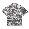 CAMISA DE MANGA CORTA CON ABOTONES Y ESTAMPADO DE GRAFFITI CAMISA DE MANGA CORTA CON ABOTONES Y ESTAMPADO DE GRAFFITI