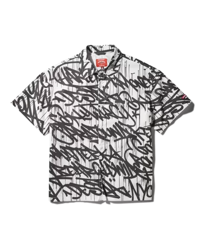 CAMISA DE MANGA CORTA CON ABOTONES Y ESTAMPADO DE GRAFFITI CAMISA DE MANGA CORTA CON ABOTONES Y ESTAMPADO DE GRAFFITI