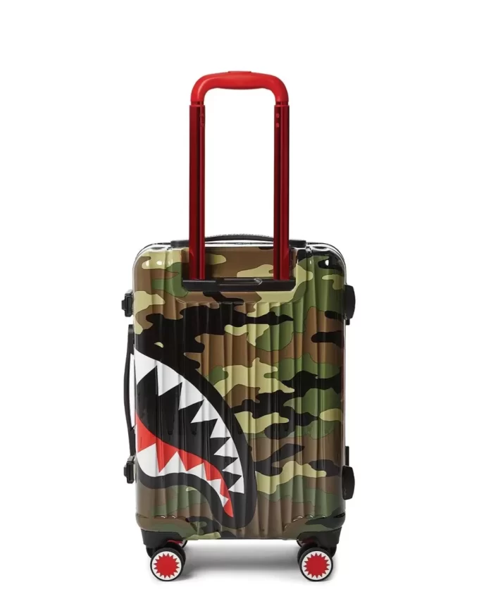 EQUIPAJE DE MANO SHARKNAUTICS (CAMUFLAJE) DE 21,5” EQUIPAJE DE MANO SHARKNAUTICS (CAMUFLAJE) DE 21,5”