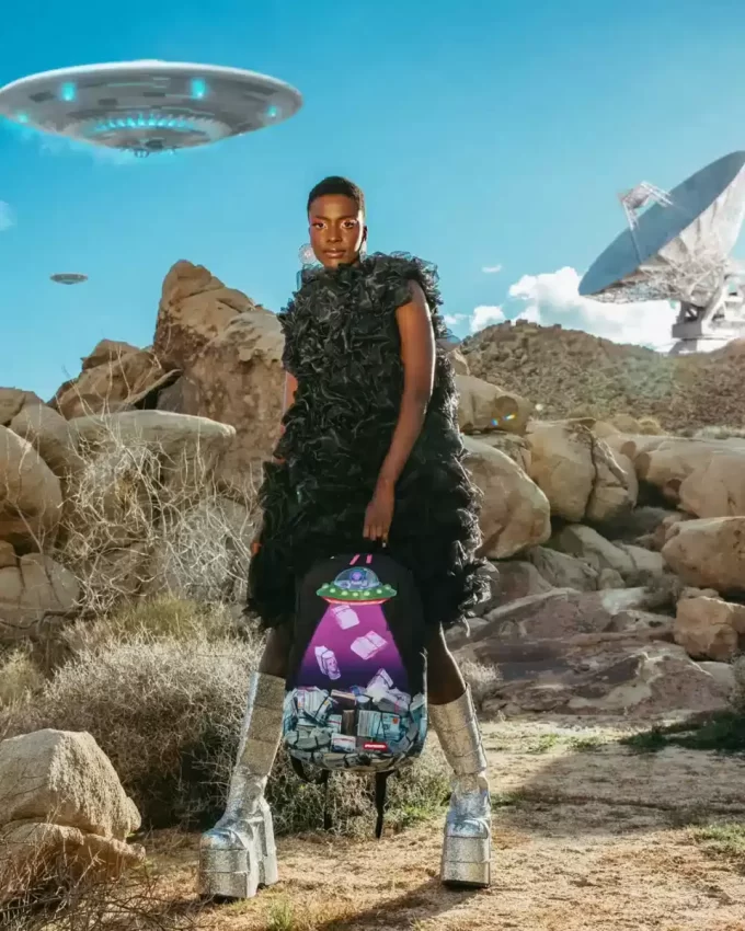 ¡Esperen a que vean mi mochila! ¡Esperen a que vean mi mochila!
