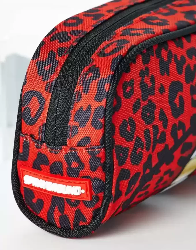 ESTUCHE PARA LÁPICES CON LABIOS DE LEOPARDO ROJO ESTUCHE PARA LÁPICES CON LABIOS DE LEOPARDO ROJO