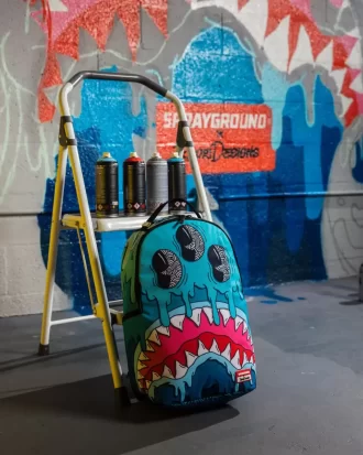 JORGE RODRIGUEZ, EL ARTISTA, COLABORACIÓN, DRIPS, MOCHILA DE TIBURONES
