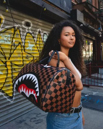 LA BOLSA DE TIBURÓN DE LA RESACA