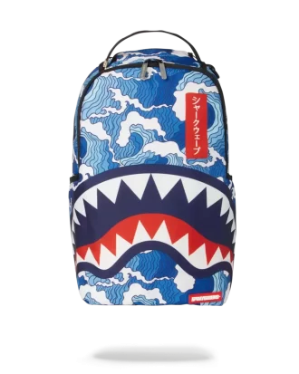 LA OLA DEL TIBURÓN (fabricada con botellas de plástico 100% recicladas del océano)