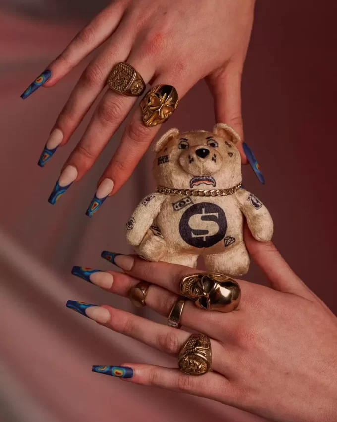LLAVERO DE OSO CON CEPILLO DE ORO