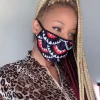 MASCARILLA CON ESTAMPADO DE BOCA DE TIBURÓN (AJUSTE CLÁSICO)