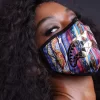 MASCARILLA FACIAL DE POLIÉSTER CON ESTAMPADO DE TIBURÓN METÁLICO DORADO DE 1994 MASCARILLA FACIAL DE POLIÉSTER CON ESTAMPADO DE TIBURÓN METÁLICO DORADO DE 1994