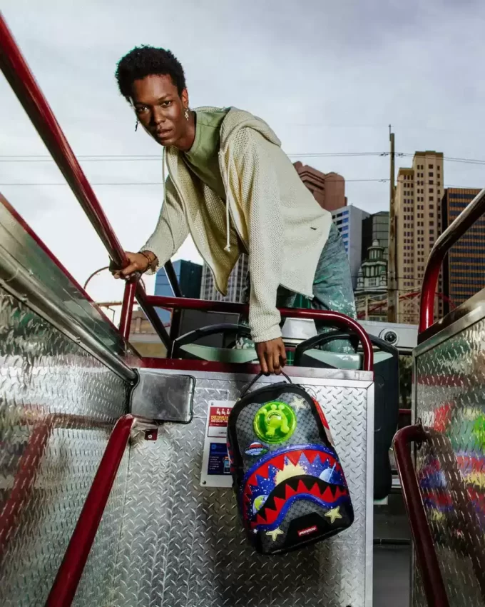 Mochila Alien ZZZADDY DLXSV Mochila Alien ZZZADDY DLXSV