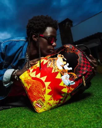 Mochila Cheetos Too Hot To Hand