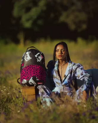 MUJER FATAL (DLXV)
