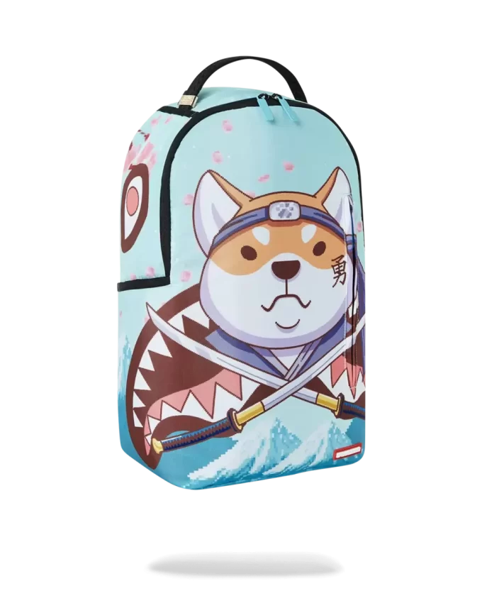 NECESITO UNA MOCHILA DE HÉROE