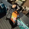 ¡NO TOQUES LA MOCHILA DLXSR DE BOB ESPONJA! ¡NO TOQUES LA MOCHILA DLXSR DE BOB ESPONJA!