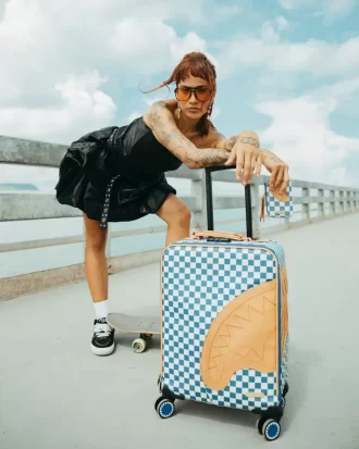 NUEVA CARTERA DEL CLUB DE NÁUTICOS SHARK