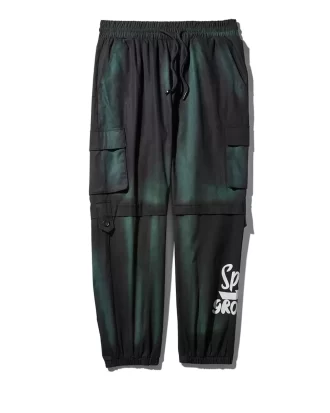 Pantalón deportivo cargo con estampado tie-dye del ejército