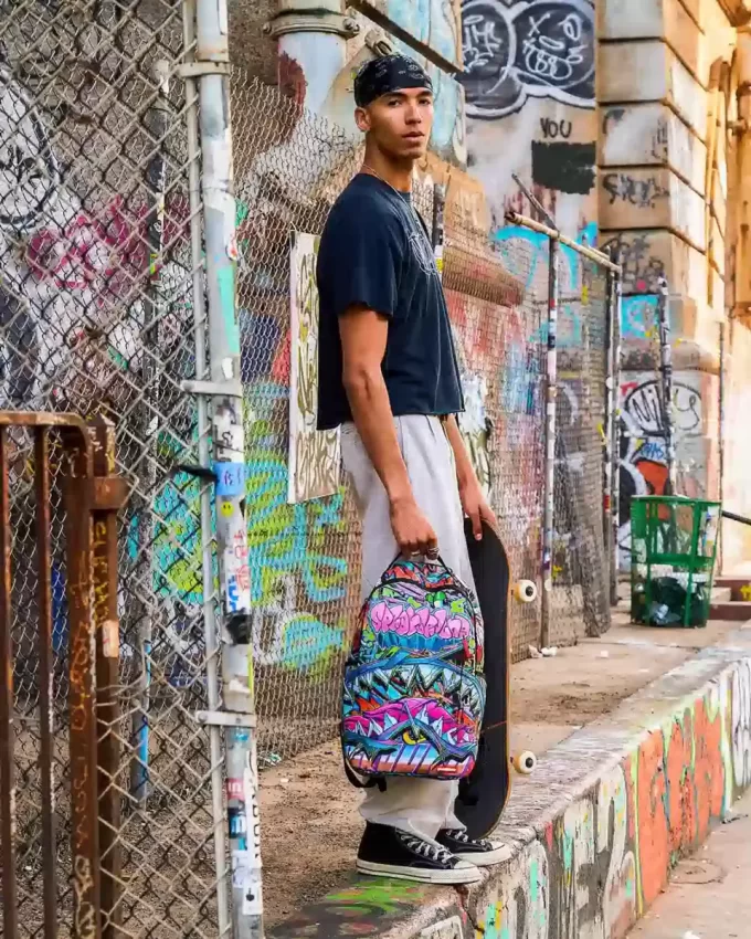 PRÓXIMA PARADA: MOCHILA PRÓXIMA PARADA: MOCHILA