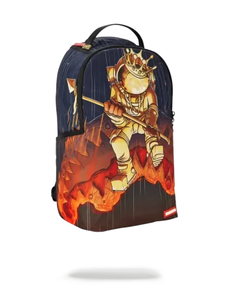 TIBURÓN METEORO ASTRONAUTA DORADO