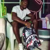 TIBURONES EN PARÍS: MOCHILA DE LA NOCHE (DLXV) TIBURONES EN PARÍS: MOCHILA DE LA NOCHE (DLXV)