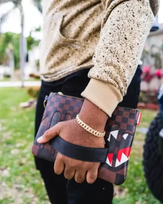 XTC SHARKS EN PARÍS CROSSOVER CLUTCH