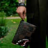 XTC SHARKS EN PARÍS CROSSOVER CLUTCH XTC SHARKS EN PARÍS CROSSOVER CLUTCH